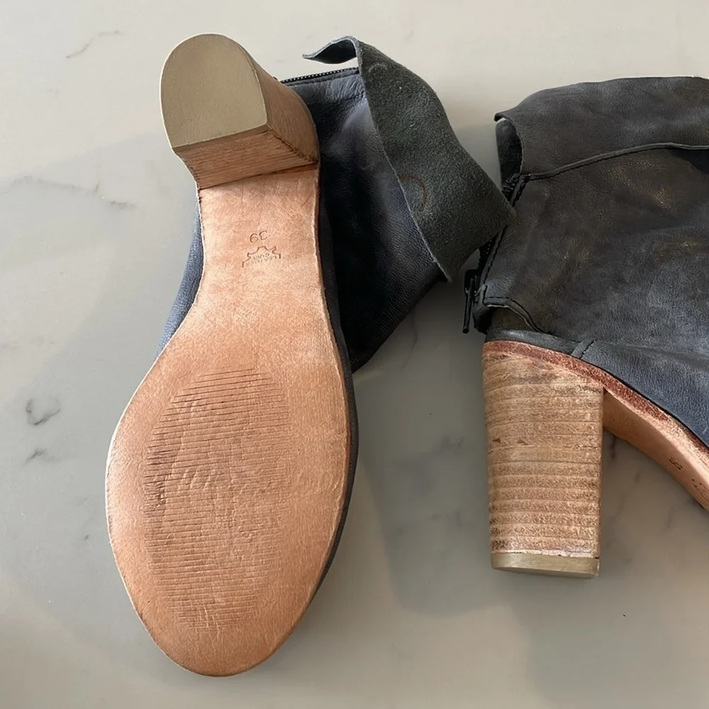 free people peep toe bootie / 39 / EUC